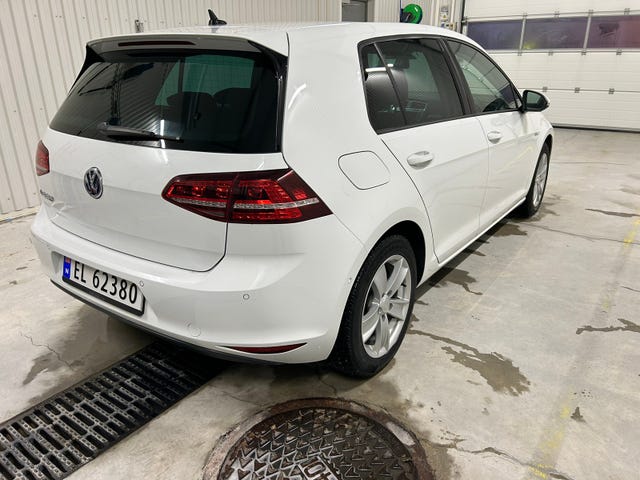 2015 VOLKSWAGEN GOLF - 9