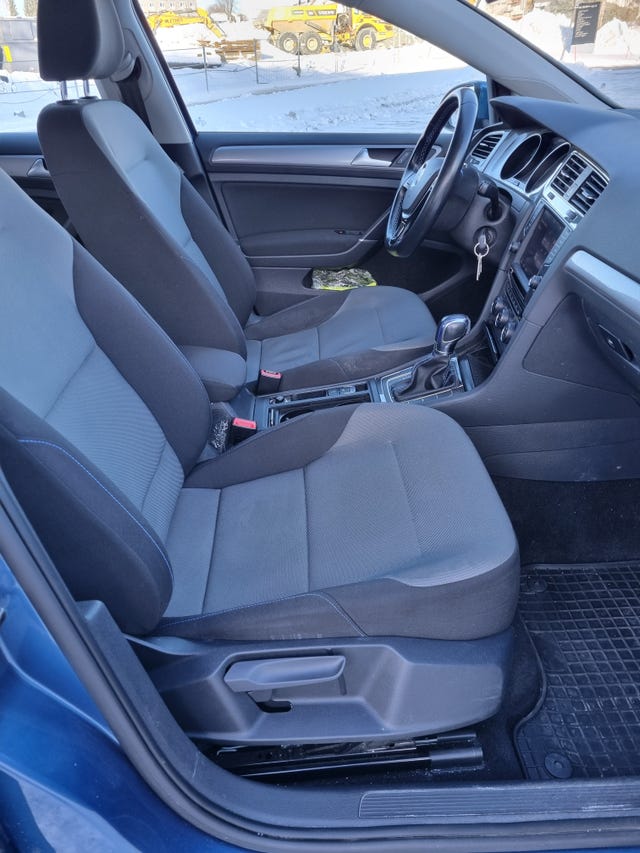 2015 VOLKSWAGEN GOLF - 19
