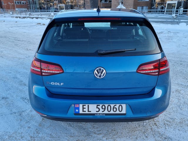 2015 VOLKSWAGEN GOLF - 8
