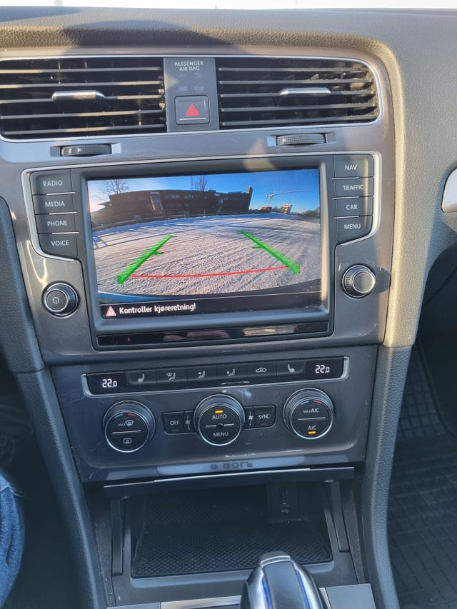 2015 VOLKSWAGEN GOLF - 24