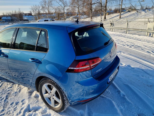 2015 VOLKSWAGEN GOLF - 9