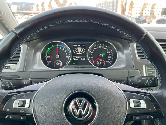 2015 VOLKSWAGEN GOLF - 10