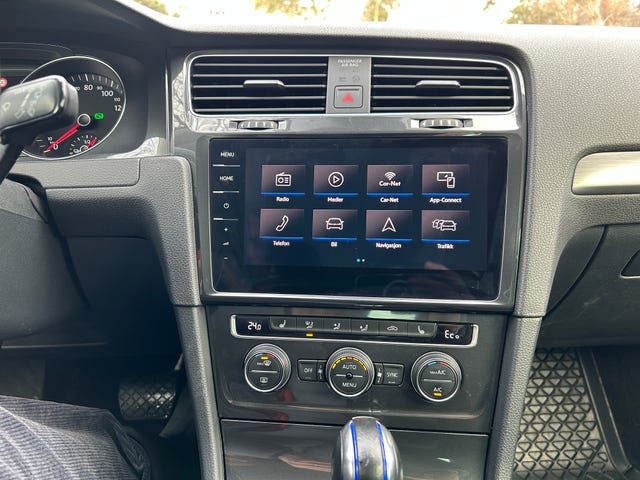 2019 VOLKSWAGEN GOLF - 15