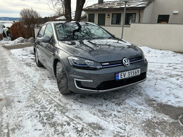 WVWZZZAUZKW900069 2019 VOLKSWAGEN GOLF-2