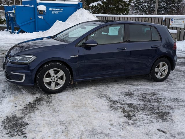 WVWZZZAUZJ8907521 2018 VOLKSWAGEN GOLF-1