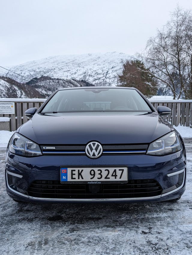 WVWZZZAUZJ8907521 2018 VOLKSWAGEN GOLF-4