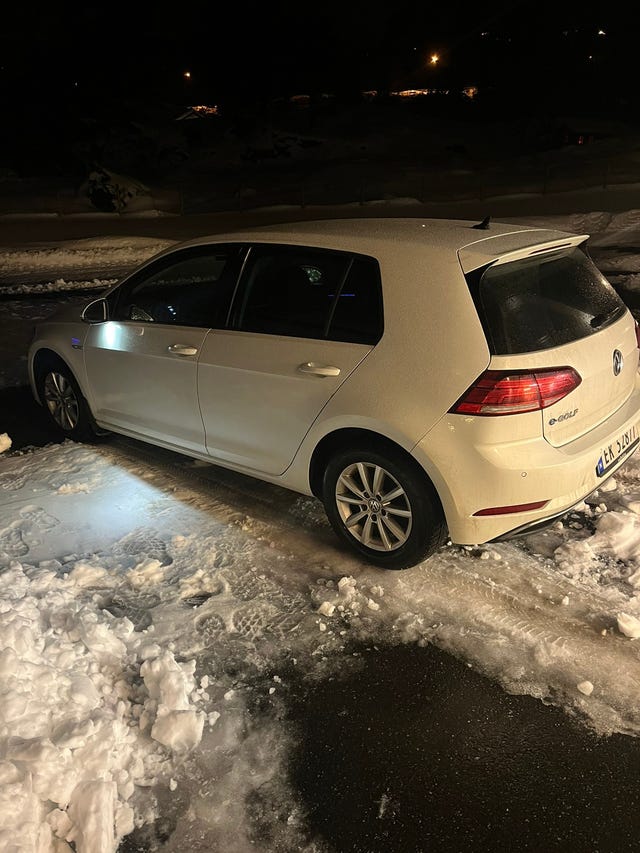 2018 VOLKSWAGEN GOLF - 19