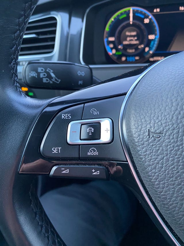 2018 VOLKSWAGEN GOLF - 16