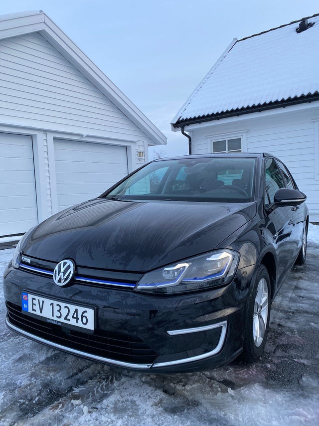 WVWZZZAUZJ8910681 2018 VOLKSWAGEN GOLF-0