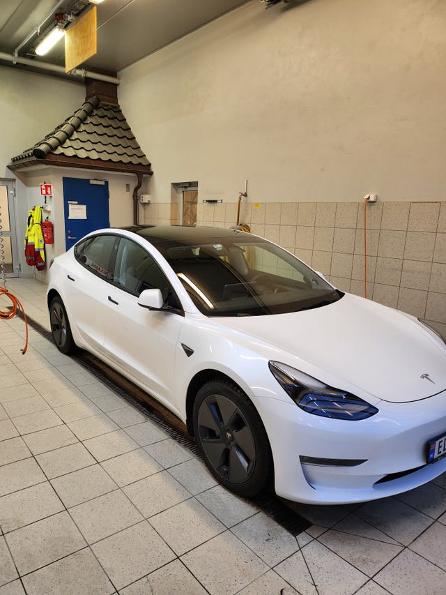 LRW3E7EK0NC510868 2022 TESLA MODEL 3-1