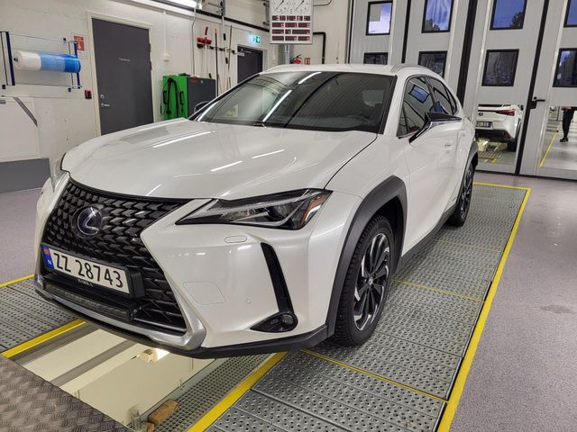 2019 LEXUS UX - 3