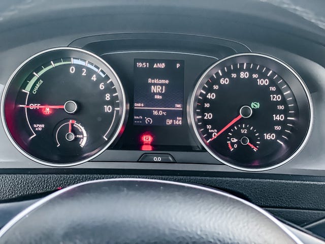 2015 VOLKSWAGEN GOLF - 17
