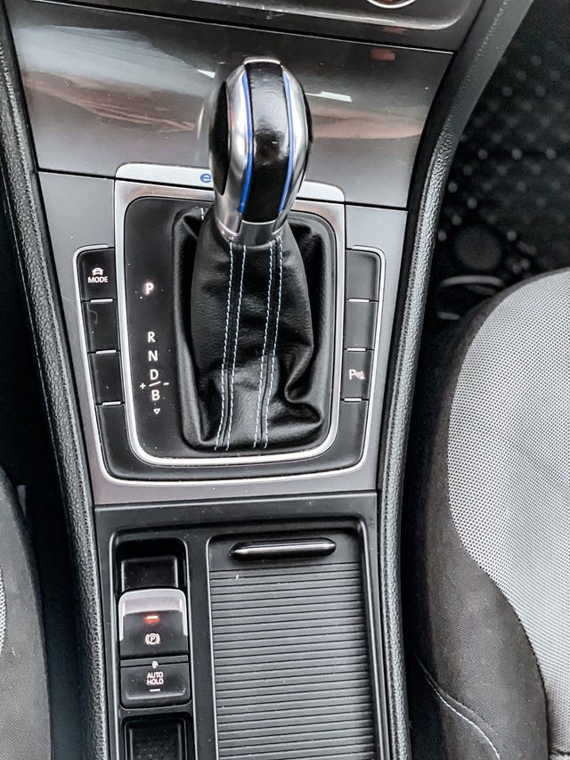 2015 VOLKSWAGEN GOLF - 14
