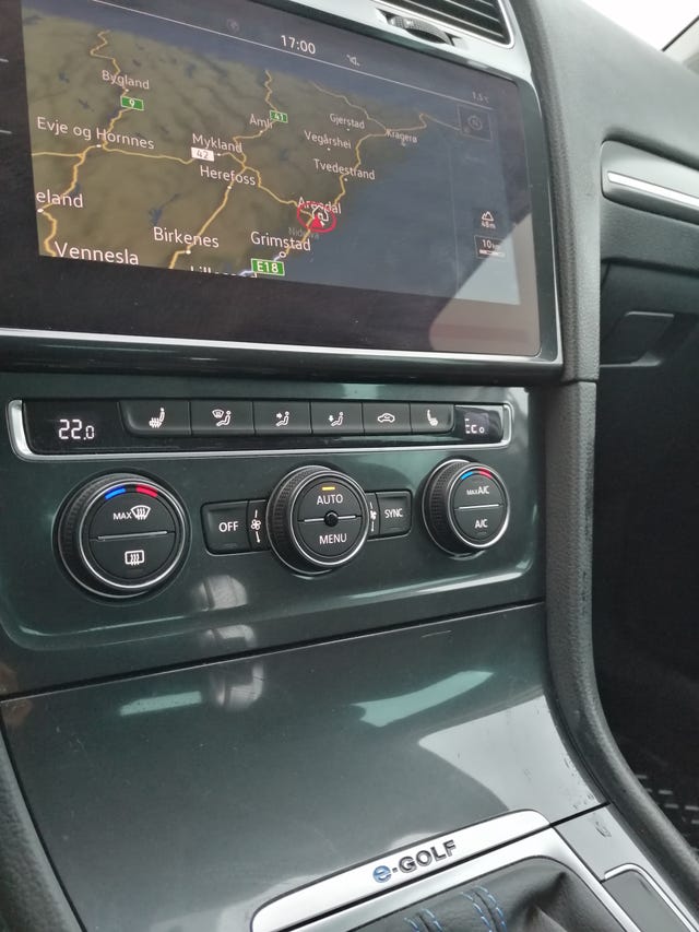 2018 VOLKSWAGEN GOLF - 36