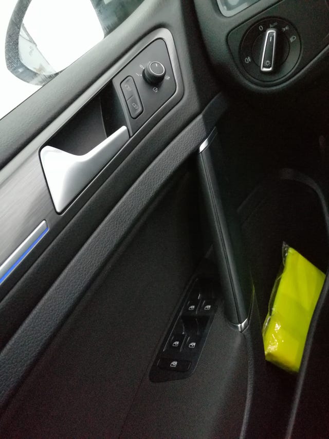 2018 VOLKSWAGEN GOLF - 27