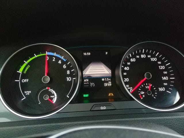 2018 VOLKSWAGEN GOLF - 33
