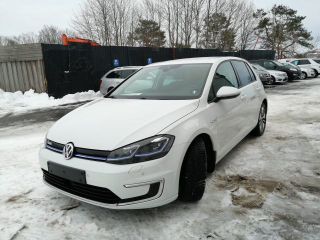 2018 VOLKSWAGEN GOLF - 9