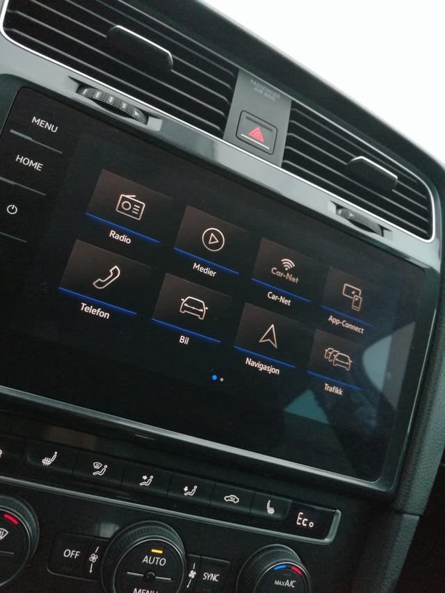 2018 VOLKSWAGEN GOLF - 38