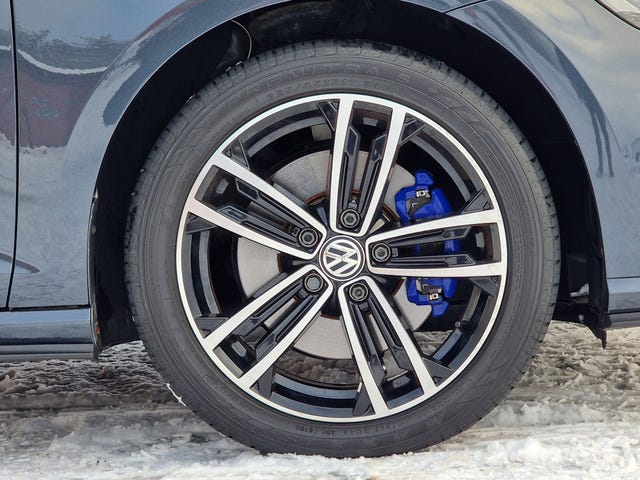 2018 VOLKSWAGEN GOLF - 24