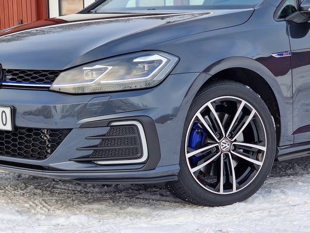 2018 VOLKSWAGEN GOLF - 23