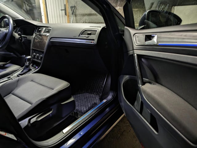 2018 VOLKSWAGEN GOLF - 16