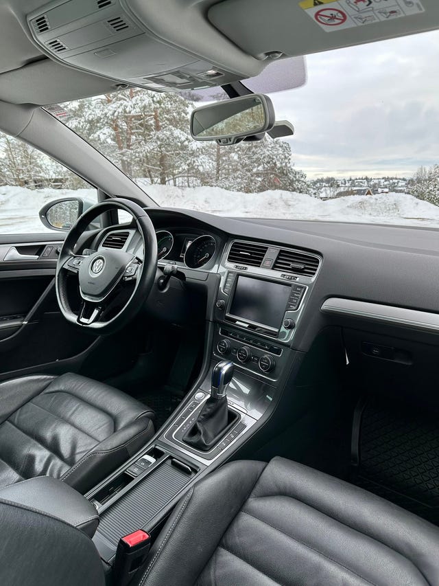 2015 VOLKSWAGEN GOLF - 12