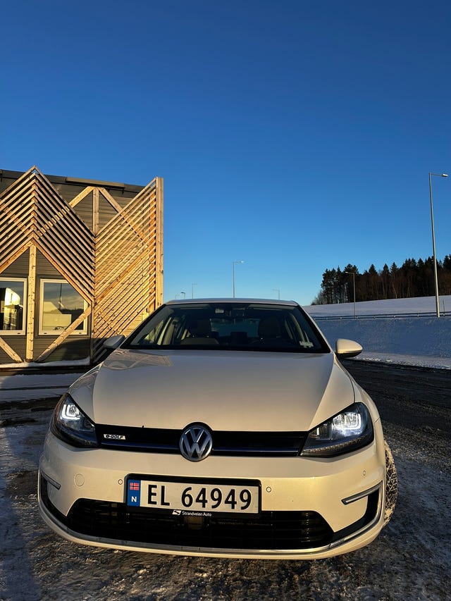 2015 VOLKSWAGEN GOLF - 13