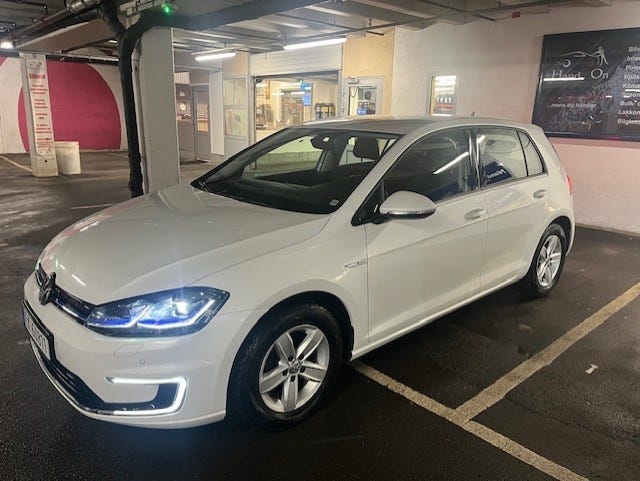 WVWZZZAUZJW903757 2018 VOLKSWAGEN GOLF-2