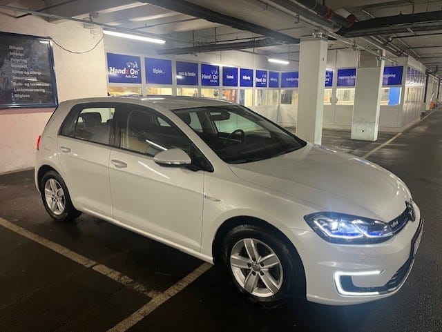 WVWZZZAUZJW903757 2018 VOLKSWAGEN GOLF-0