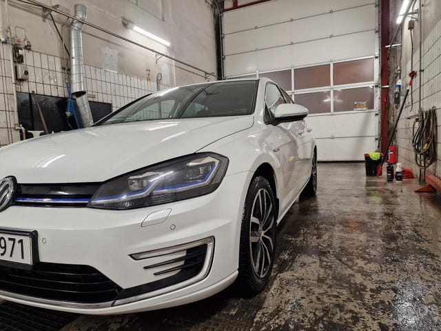 WVWZZZAUZKW911667 2019 VOLKSWAGEN GOLF-1