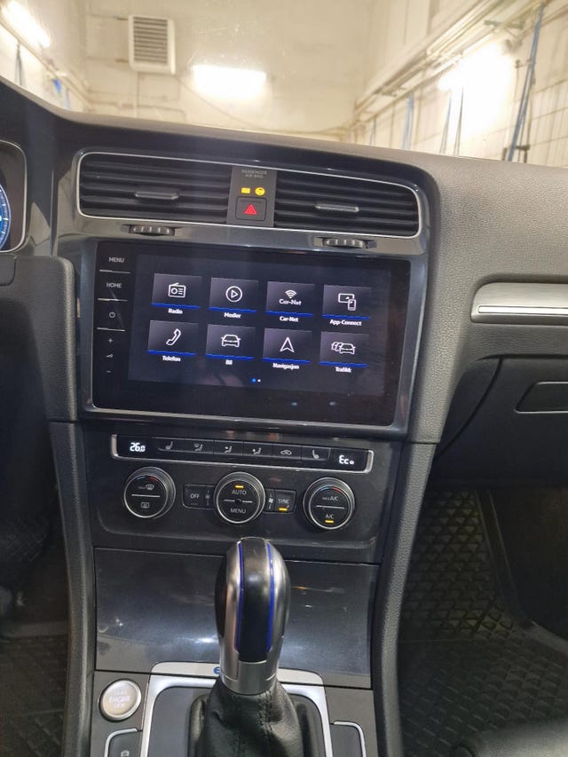 2019 VOLKSWAGEN GOLF - 15