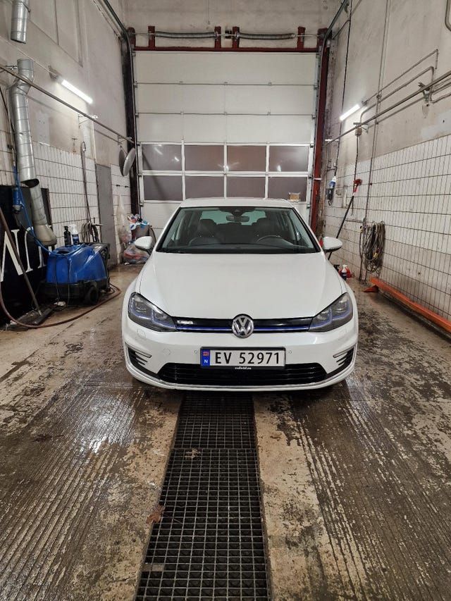 WVWZZZAUZKW911667 2019 VOLKSWAGEN GOLF-0