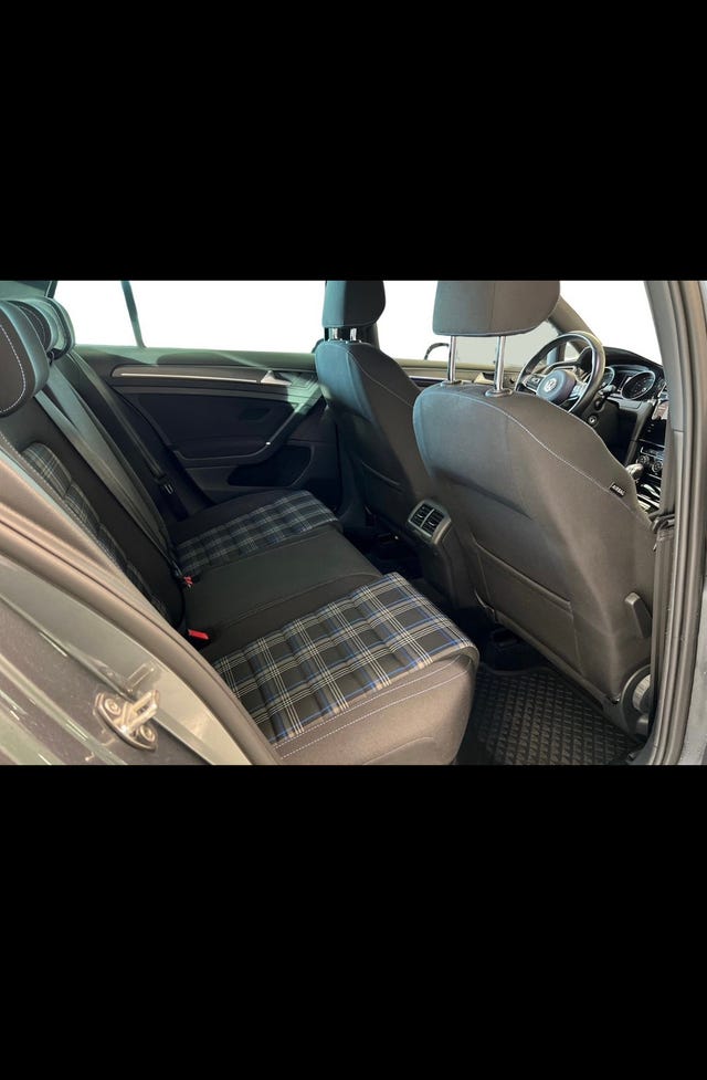 2019 VOLKSWAGEN GOLF - 11