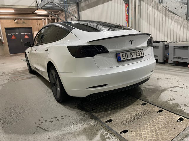 LRW3E7EK8NC489056 2022 TESLA MODEL 3-3