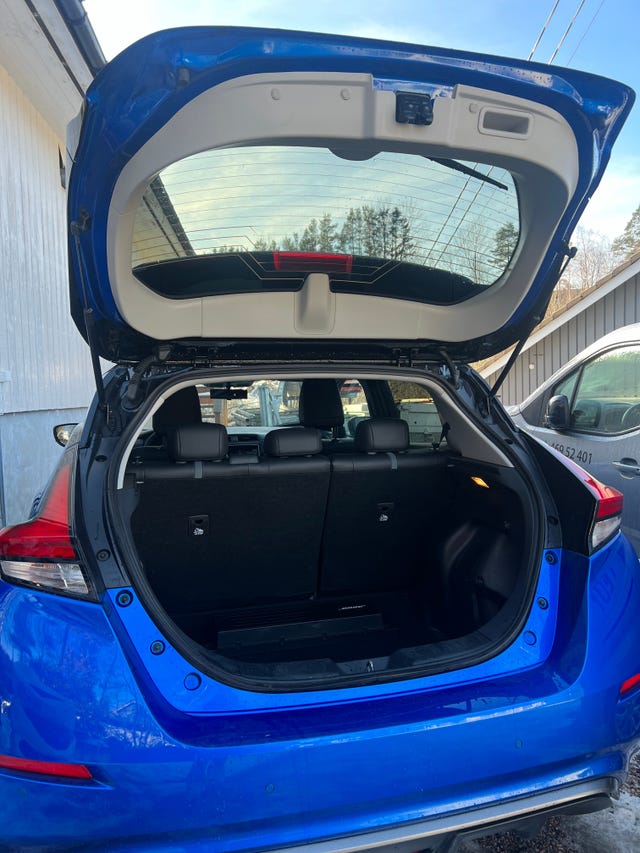 2022 NISSAN LEAF - 24