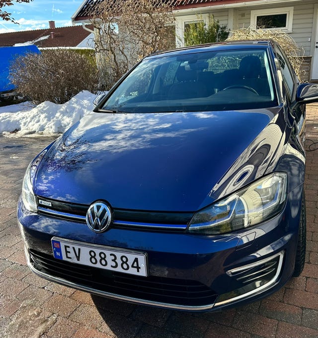 WVWZZZAUZKW917681 2019 VOLKSWAGEN GOLF-0