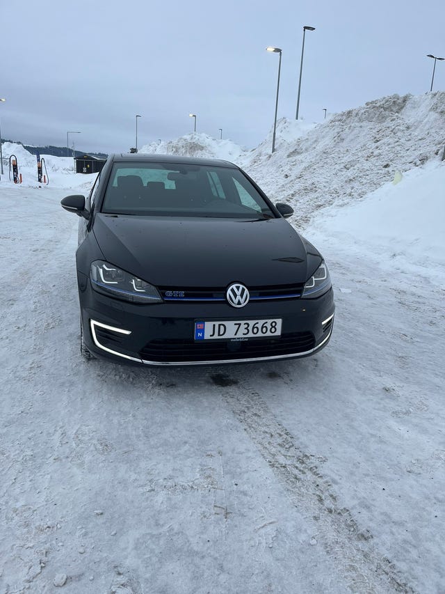 WVWZZZAUZGW801048 2015 VOLKSWAGEN GOLF-0