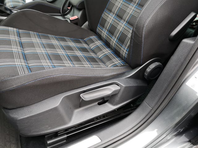 2018 VOLKSWAGEN GOLF - 13