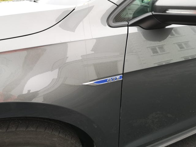 2018 VOLKSWAGEN GOLF - 12
