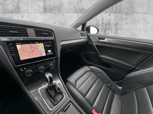 2018 VOLKSWAGEN GOLF - 23