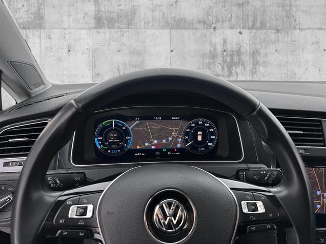 2018 VOLKSWAGEN GOLF - 22