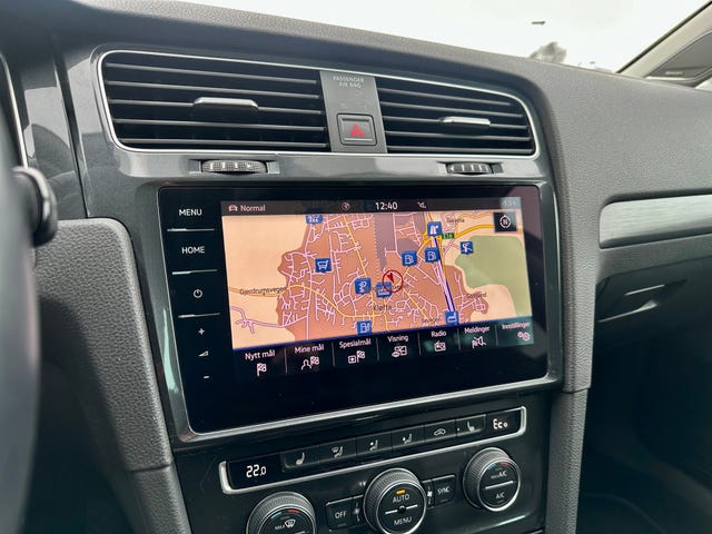 2018 VOLKSWAGEN GOLF - 28