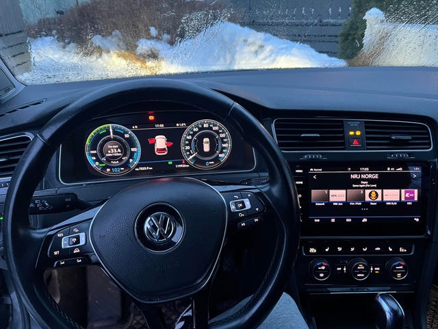 2018 VOLKSWAGEN GOLF - 13