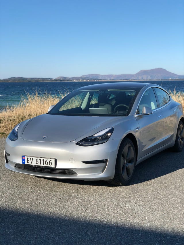 5YJ3E7EB8KF225160 2019 TESLA MODEL 3-1