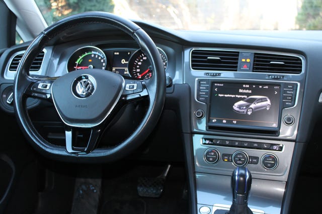 2015 VOLKSWAGEN GOLF - 7