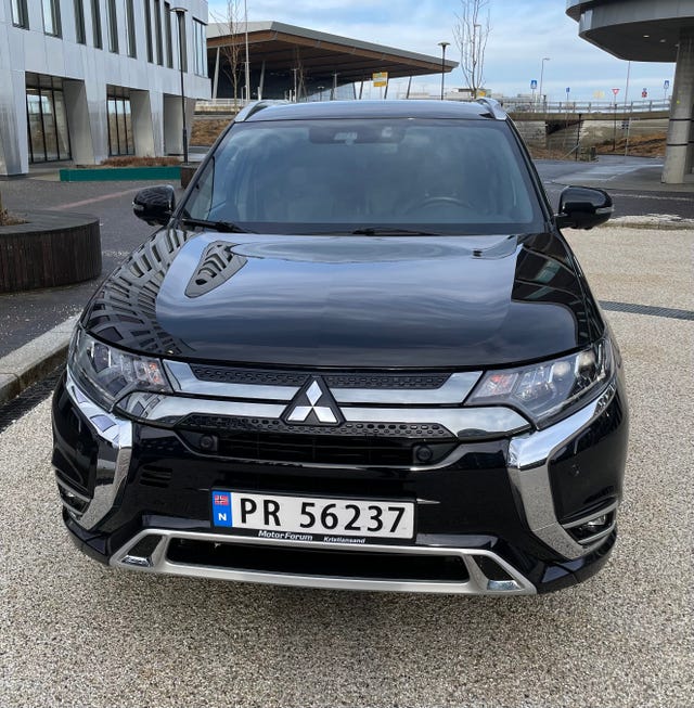 JMBXDGG3WLZ014233 2020 MITSUBISHI OUTLANDER-1