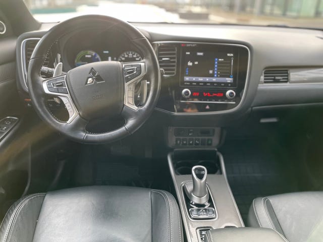 2020 MITSUBISHI OUTLANDER - 12