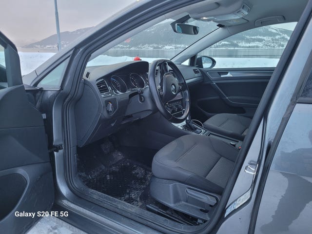 2019 VOLKSWAGEN GOLF - 8