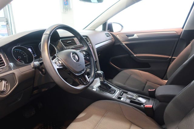 2019 VOLKSWAGEN GOLF - 8
