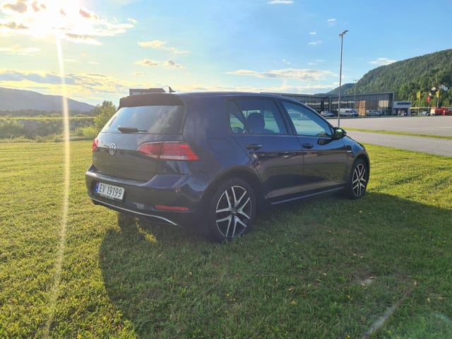 2019 VOLKSWAGEN GOLF - 11